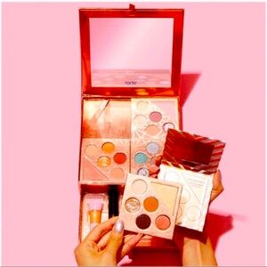 Tarte Gift & Glam Collectors Set